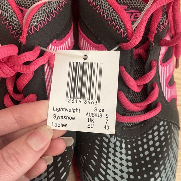 Crane - Grey and Pink Lace up Sneakers - Size 9 - Picture 8 of 8